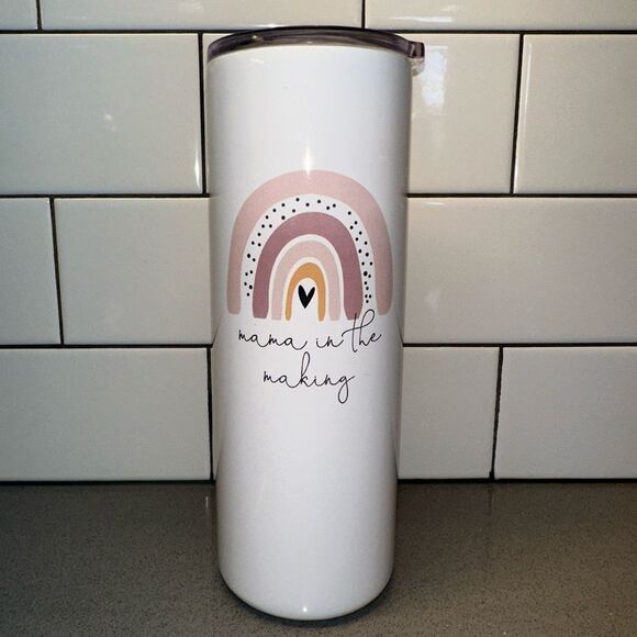 ‘Mama in the making’ Handmade White Tumbler - Picture 1 of 3